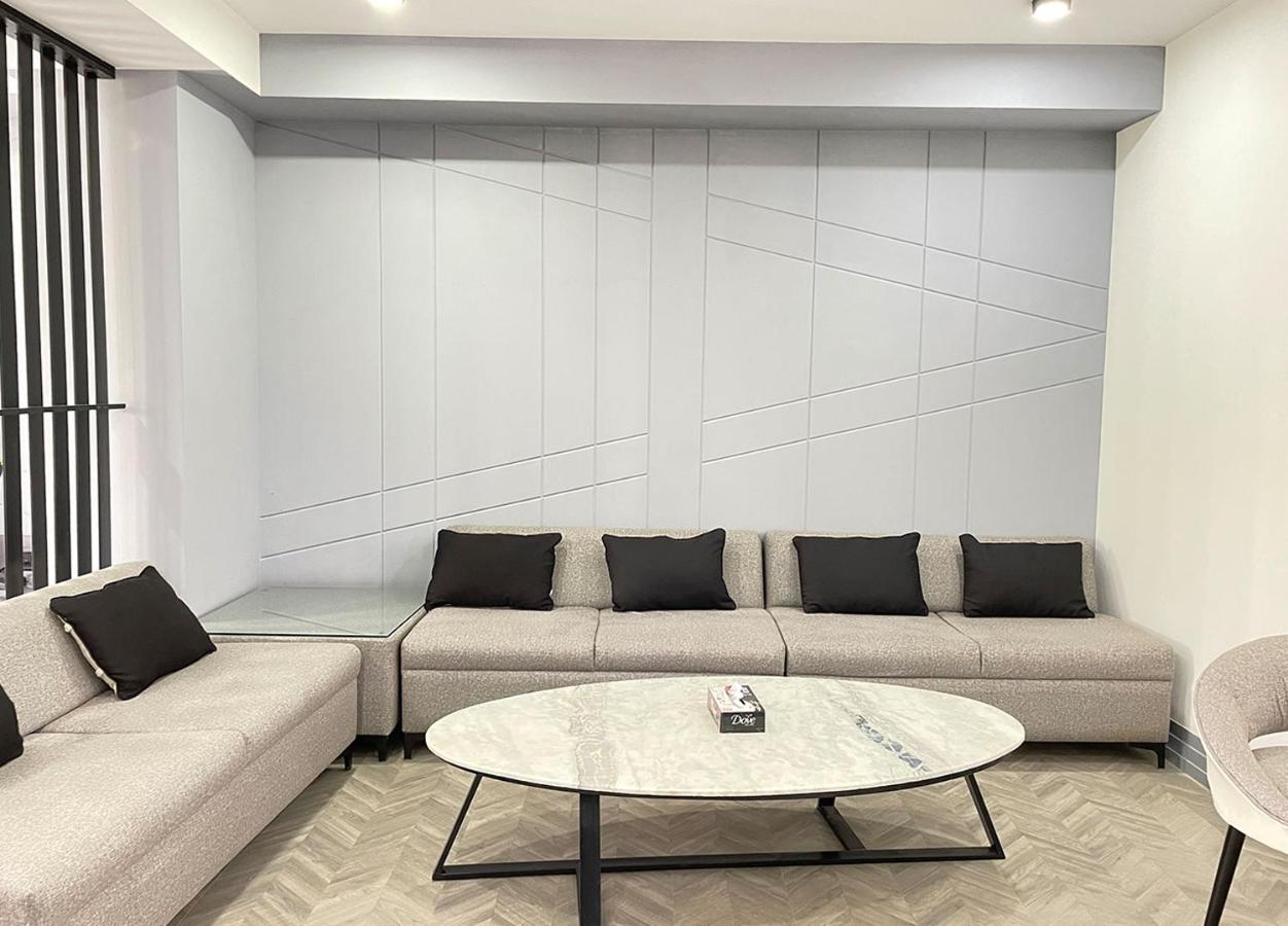 Bedchambers Serviced Apartments, Mg Road グルガウン エクステリア 写真