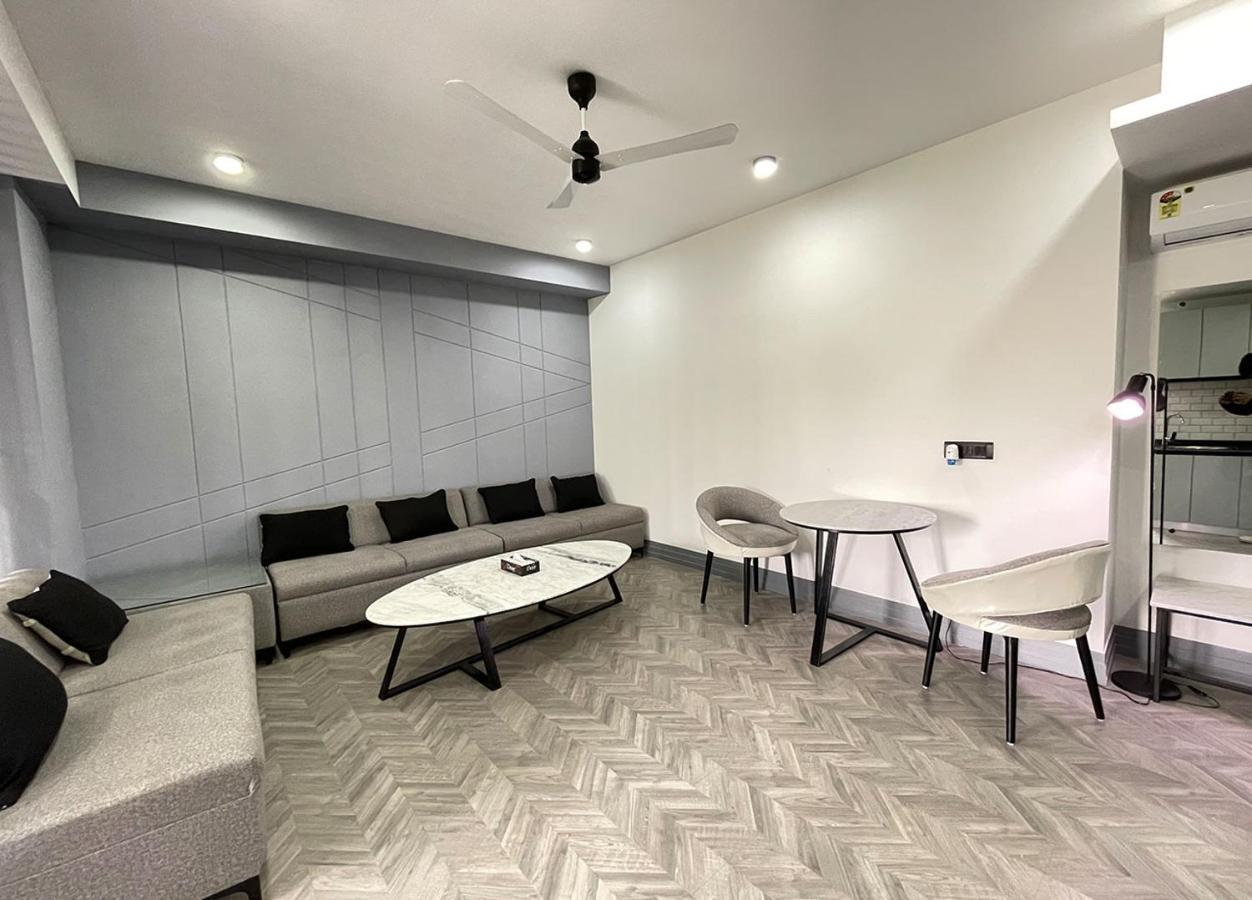 Bedchambers Serviced Apartments, Mg Road グルガウン エクステリア 写真