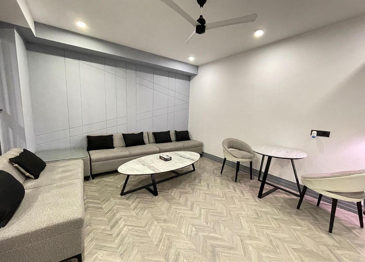 Bedchambers Serviced Apartments, Mg Road グルガウン エクステリア 写真