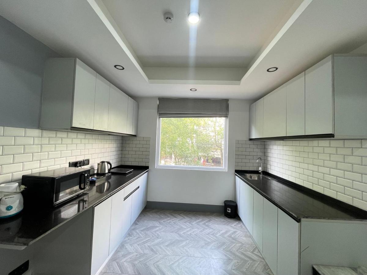 Bedchambers Serviced Apartments, Mg Road グルガウン エクステリア 写真
