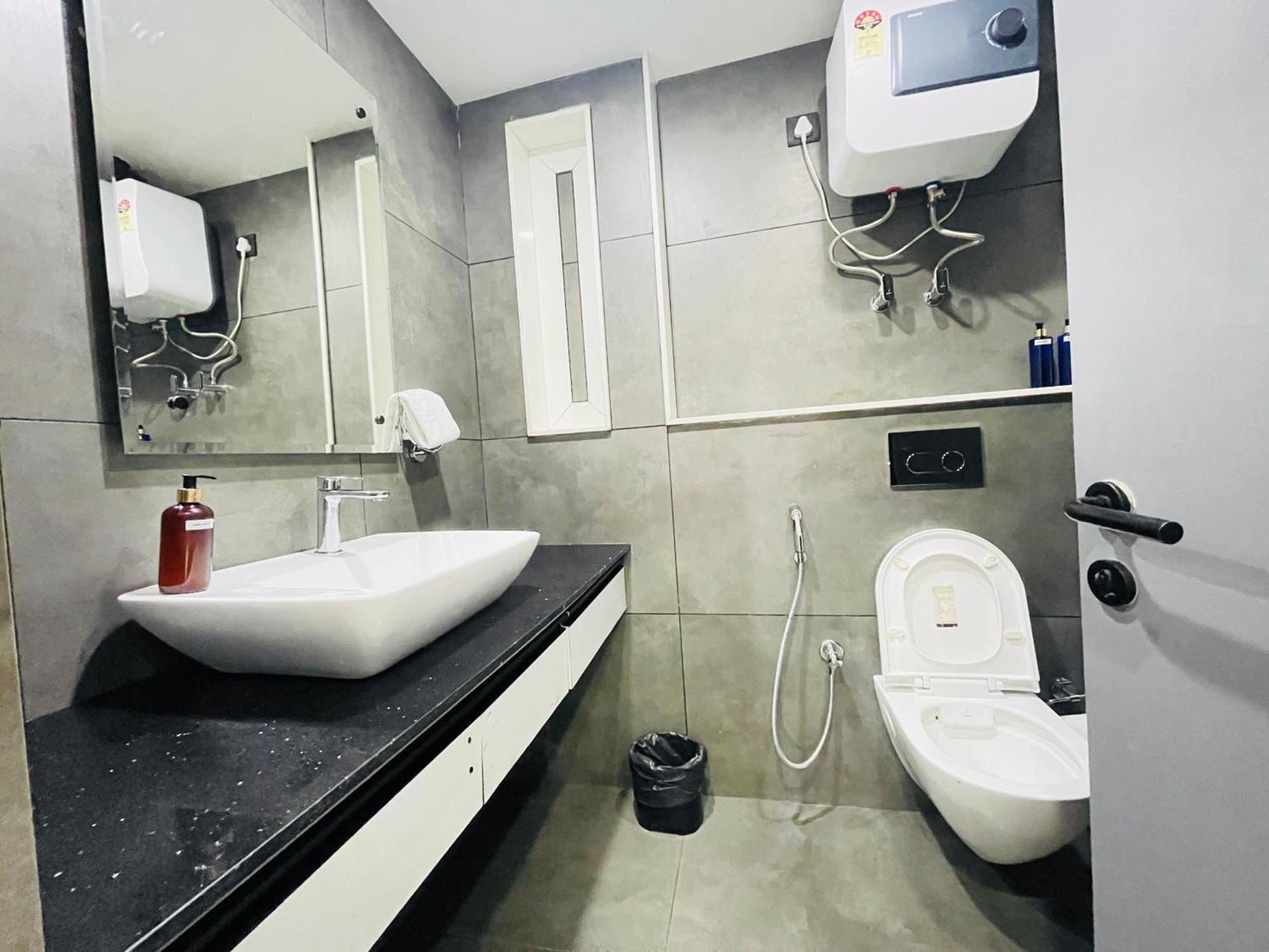 Bedchambers Serviced Apartments, Mg Road グルガウン エクステリア 写真